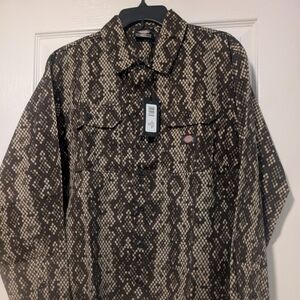 Dickies Men’s Camden Digital Snake Skin Print Shirt – Khaki/Brown